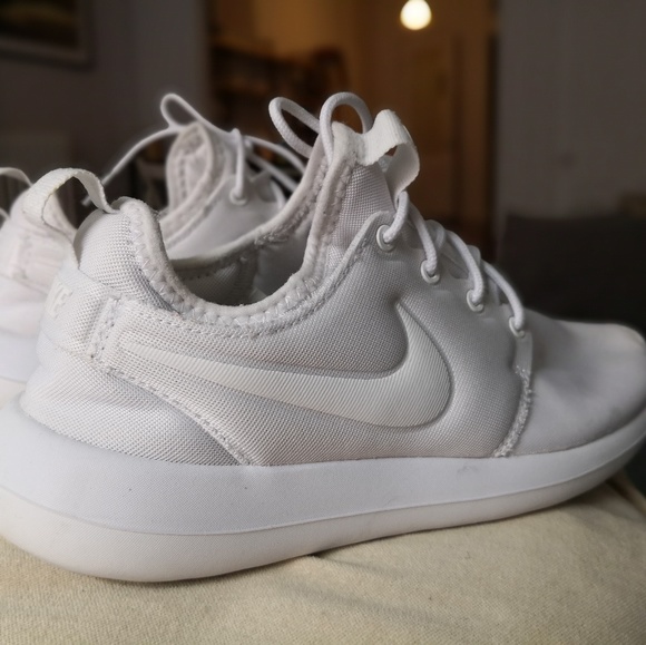 Nike running shoes for women - Picture 2 of 7